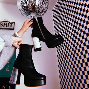 Brand new disco platform